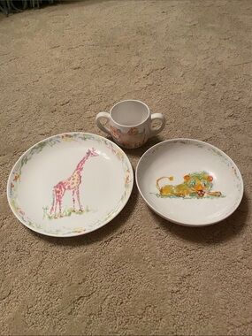 🩷Tiffany & Co Vintage Giraffe & Animal Ceramic Dish Set in Pink and Yellow🩷